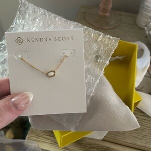 NWT Kendra Scott Mini Elisa Necklace